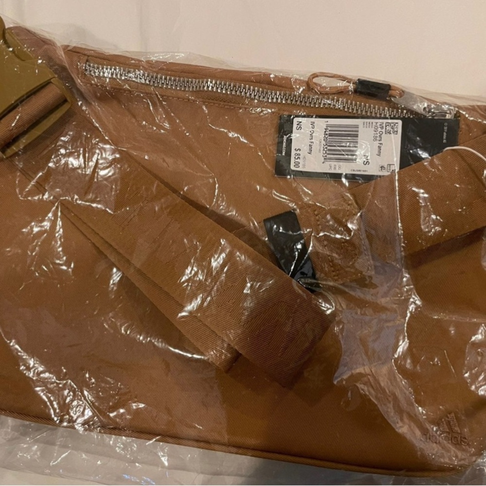 Ivy park adidas messenger bag - Picture 6 of 6